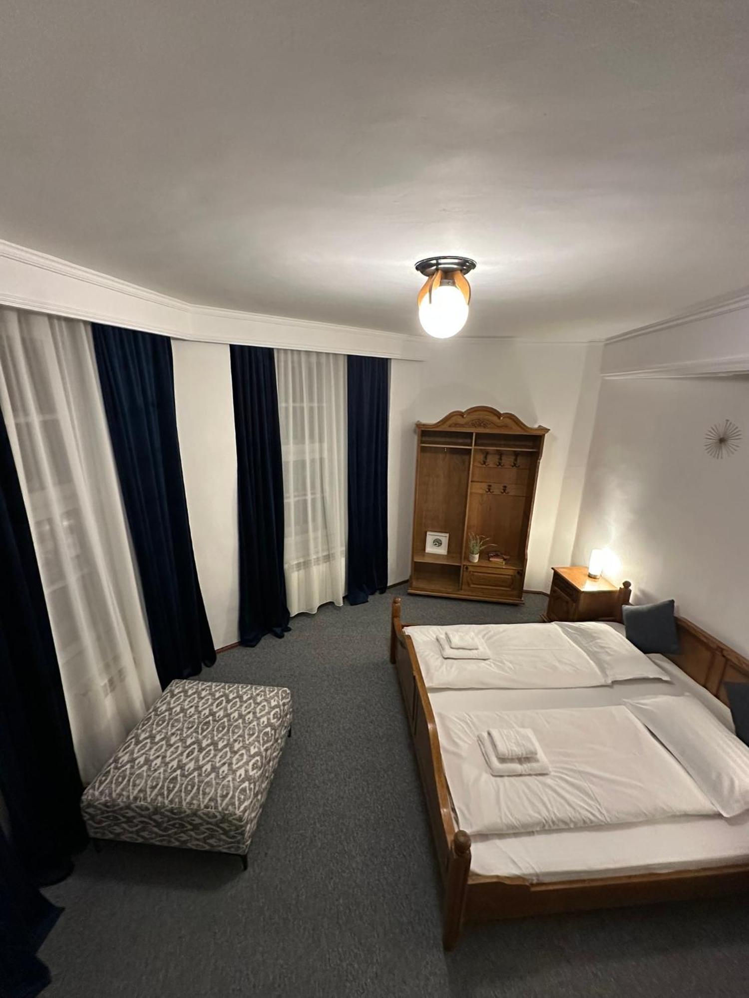 Pine Peak Apartments Predeal Luaran gambar